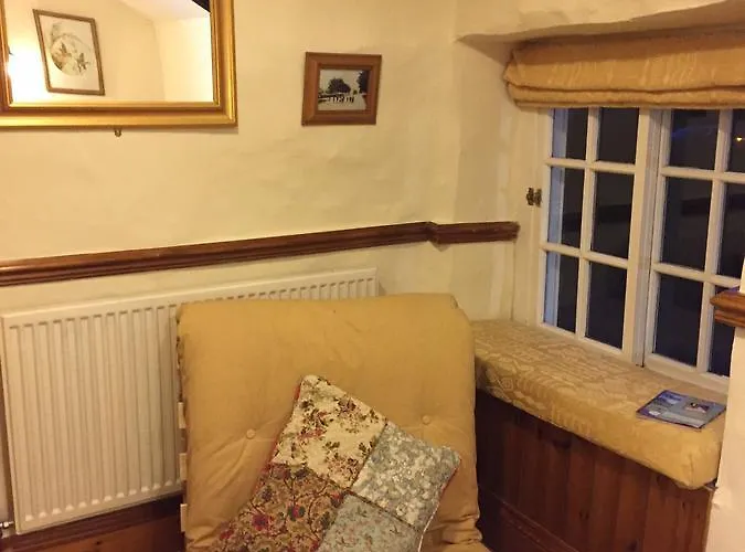 여관 The Bull West Tanfield 4*