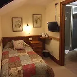 Inn The Bull West Tanfield 4*