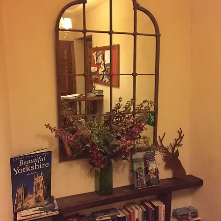 Han/Misafirhane The Bull West Tanfield 4*